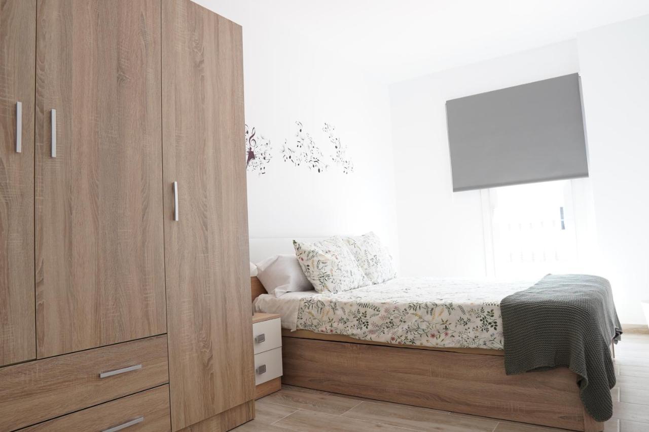 Apartamentos Turísticos San Miguel Arcángel, S.L. San Roque  Esterno foto